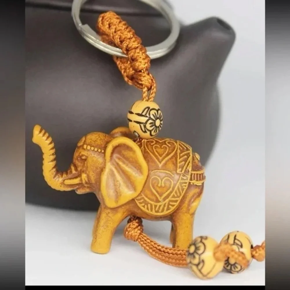 N/A elephant keychain